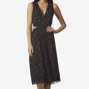 ✨NWT✨ Avec Les Filles Cut Out Dress